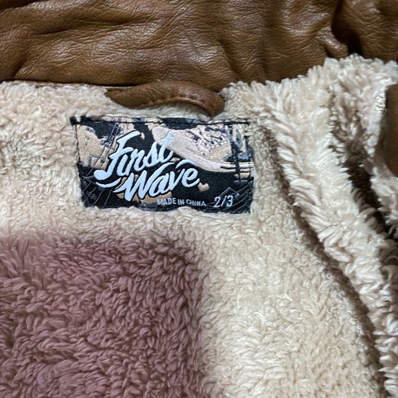 First Wave Jacket - Picture 3 of 4